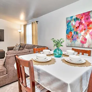 4-bedroom Comfort Ybor City, Close To Everything Holiday home Tampa